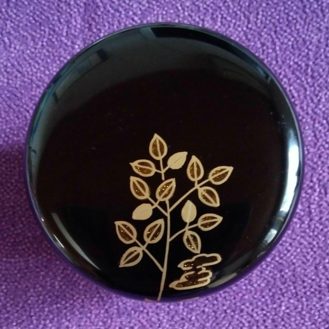 Amazon.co.jp: 金蒔絵 春路 棗 茶入 本漆器 草花文図 美術品 グッズ z 