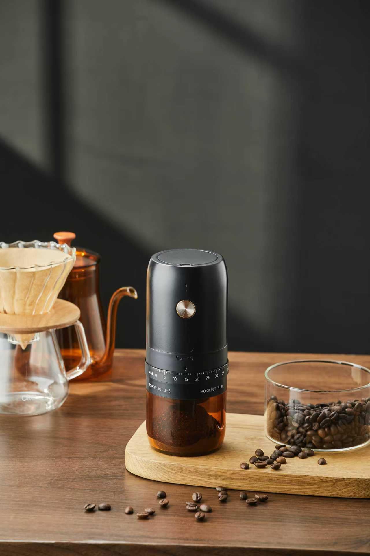 Moulin à café électrique, petit moulin à café rechargeable, noyau de broyage en acier inoxydable avec paramètres externes réglables, moulin à café électrique portable sans fil – Noir