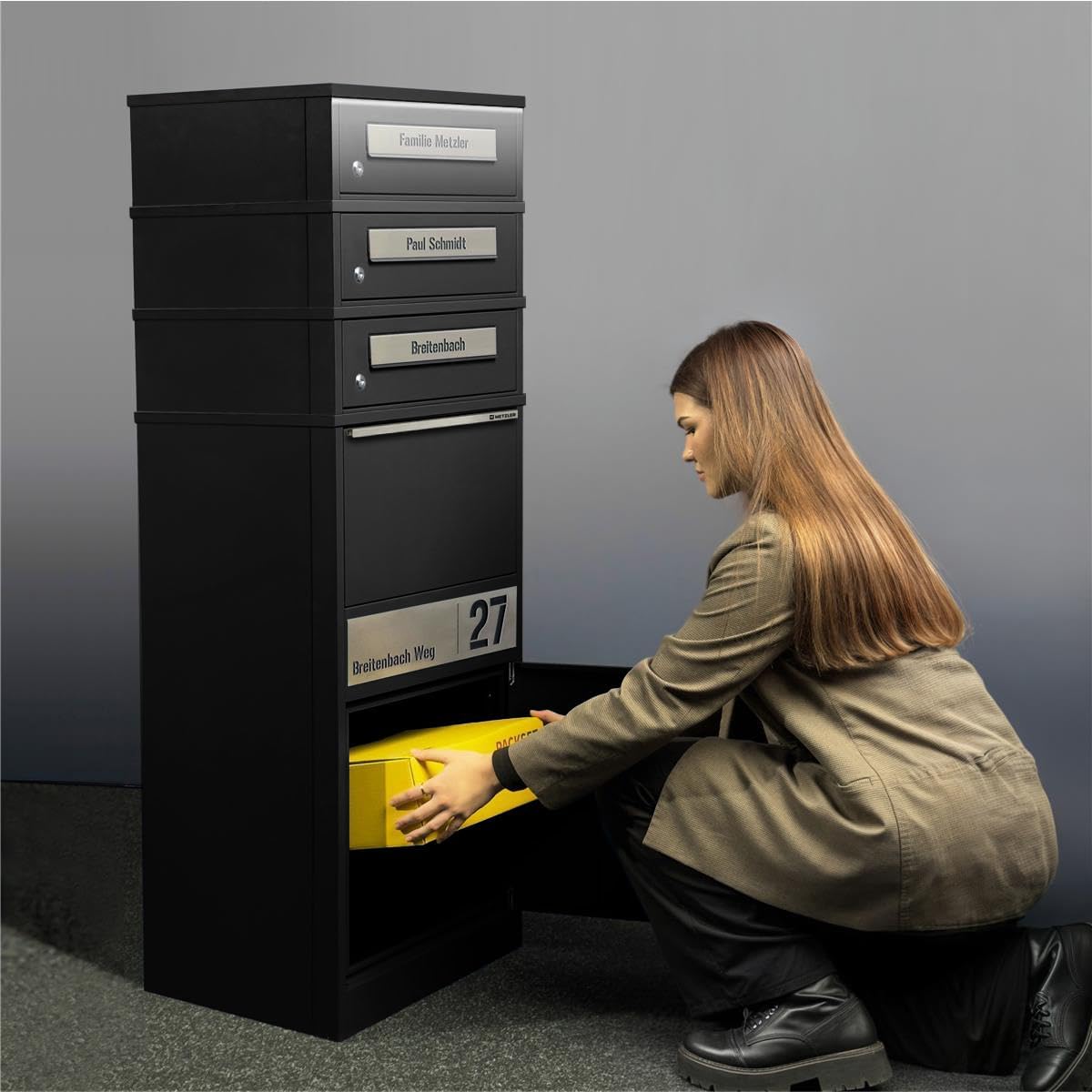 LED Light Up Parcel Letter Box with Name Engraving, Solar Powered and Lockable, Black with Engraving, Weatherproof and Freestanding, with Three Letter Boxes, Space Saving for DHL M Parcels