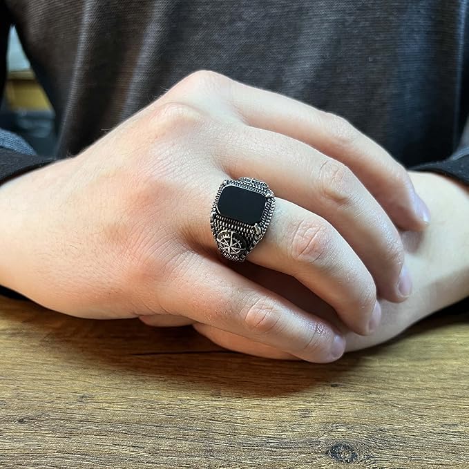 Anello da uomo gotico in argento sterling 925 con pietra di onice nera con motivo a bussola, Pietra, onice