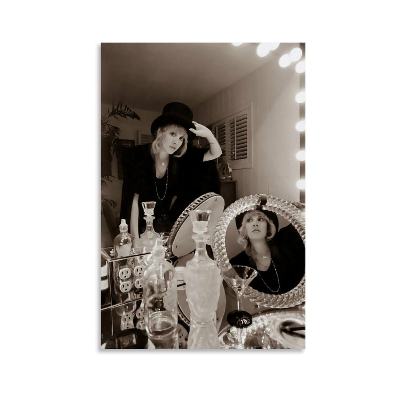 VEETHI Fleetwood Mac Poster Lead Stevie Nicks Singer Vintage Music Cover Canvas Art Painting Decor Wall Posters Bedroom Gym Decorative Gift 12x18inch(30x45cm)