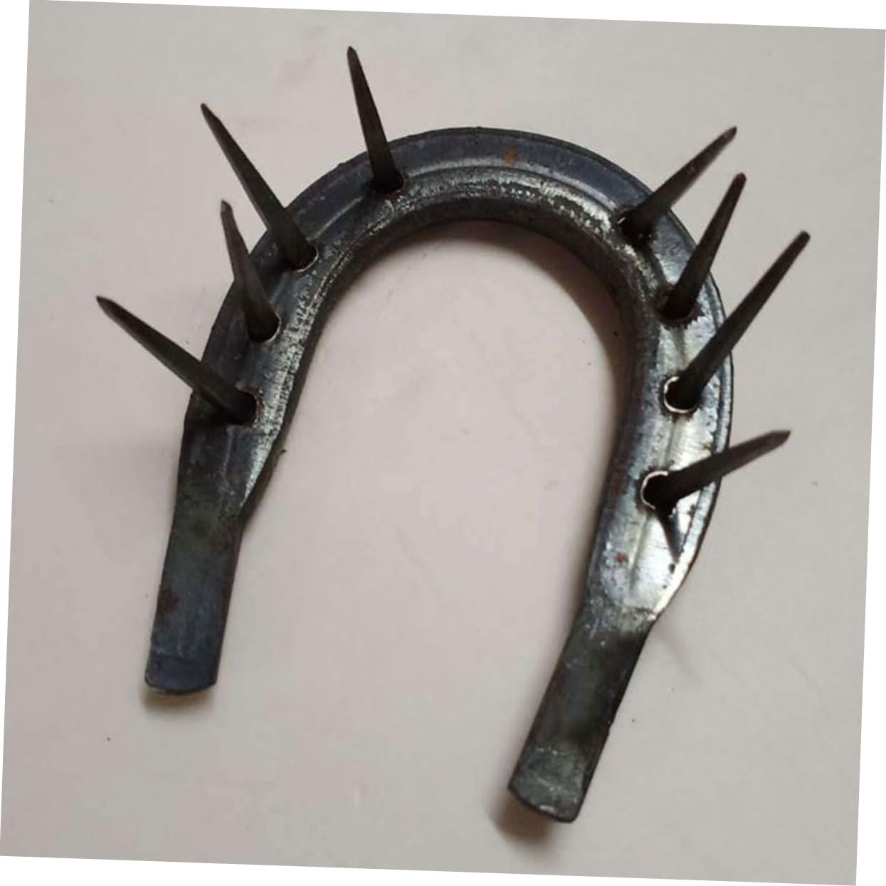 BCOATH 50pcs High Tensile Strength Iron Horseshoe Nails for Horse Shoes Repair Farrier Tools Equipment