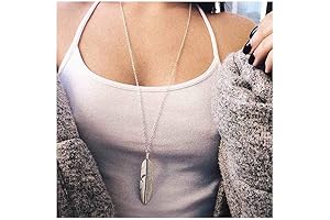 Boho Feather Pendant Necklace - Unleash Bohemian Elegance