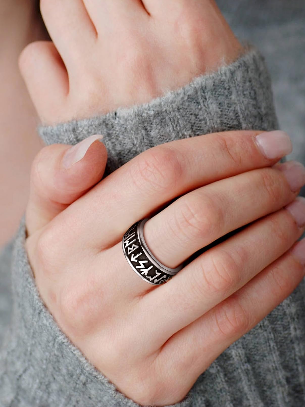 FaithHeart Anillo Giratorio Runas Vikingas Hombre Acero Inoxidable 316L Anillo Rotativo Anti-estrés Anillo Hip Hop Joyería Religiosa Nórdica de Protección