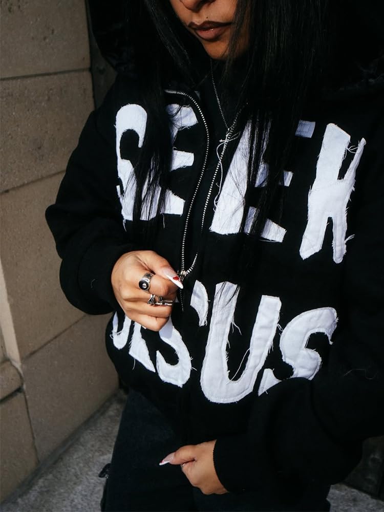 Tinalele Y2K Oversized Zip Up Hoodie Streetwear Trendy Vintage Aesthetic Sweatshirt Casual Street Graphic Hoodie Top Outfit - Image 4