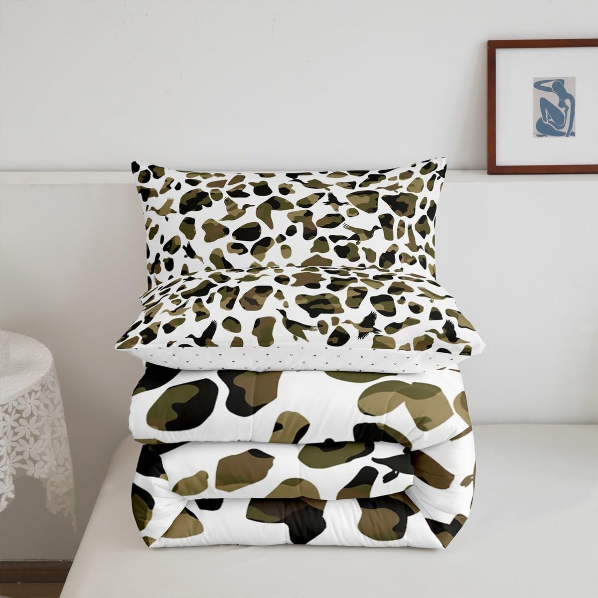 Erosebridal Queen Duck Hunter Comforter,Wild Mallard Duck Vintage Bedding Set Kids Boys Teens Children Room Decor,Army Camouflage Rustic Hunting Down Comforter with 2 Pillow Cases,White Dark Green - Image 6