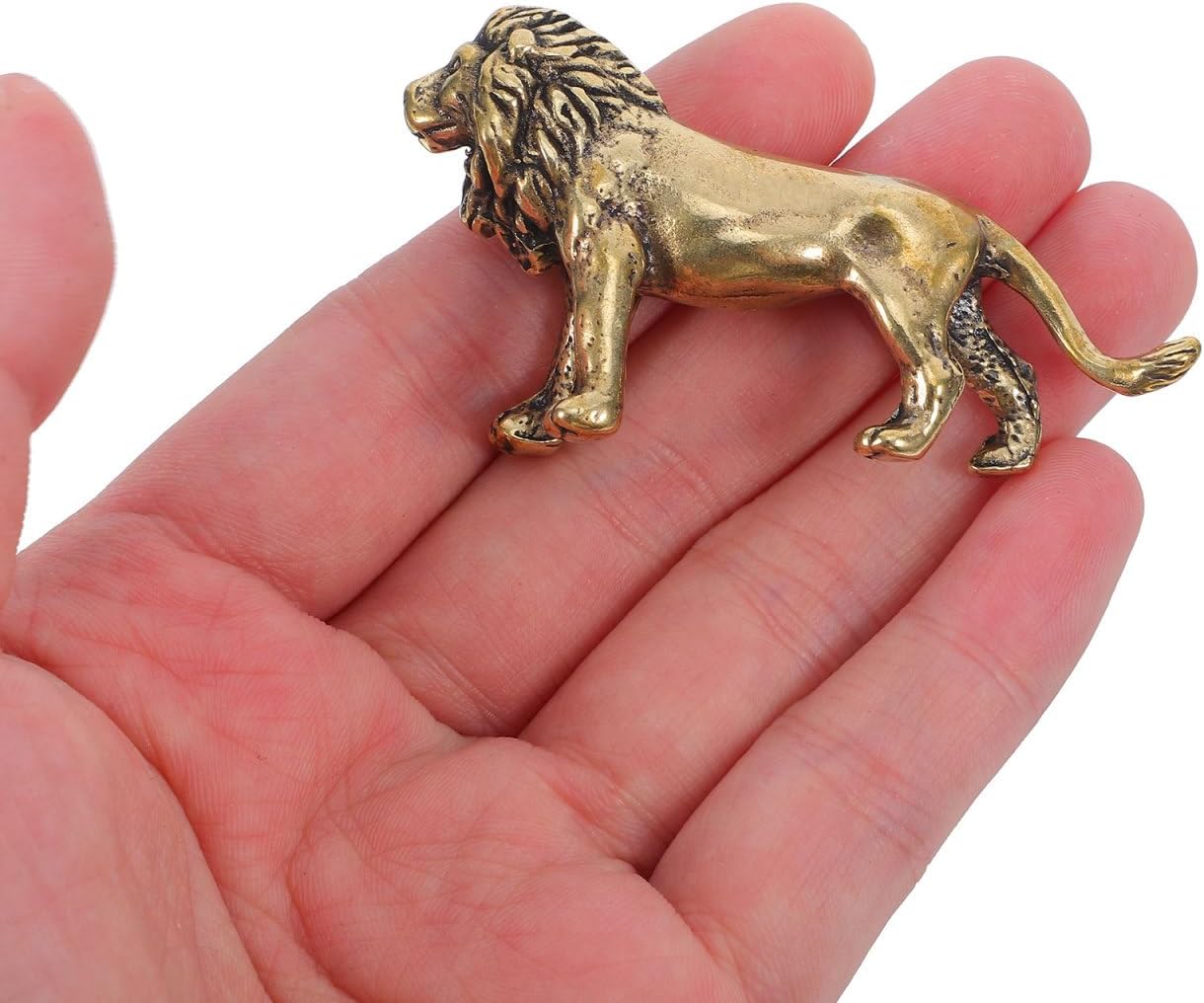 FOMIYES Elegant Brass Lion Statue - Compact Artistic Desktop Decor for Office & Home - Smooth Texture,for Professionals & Feng Shui Enthusiasts