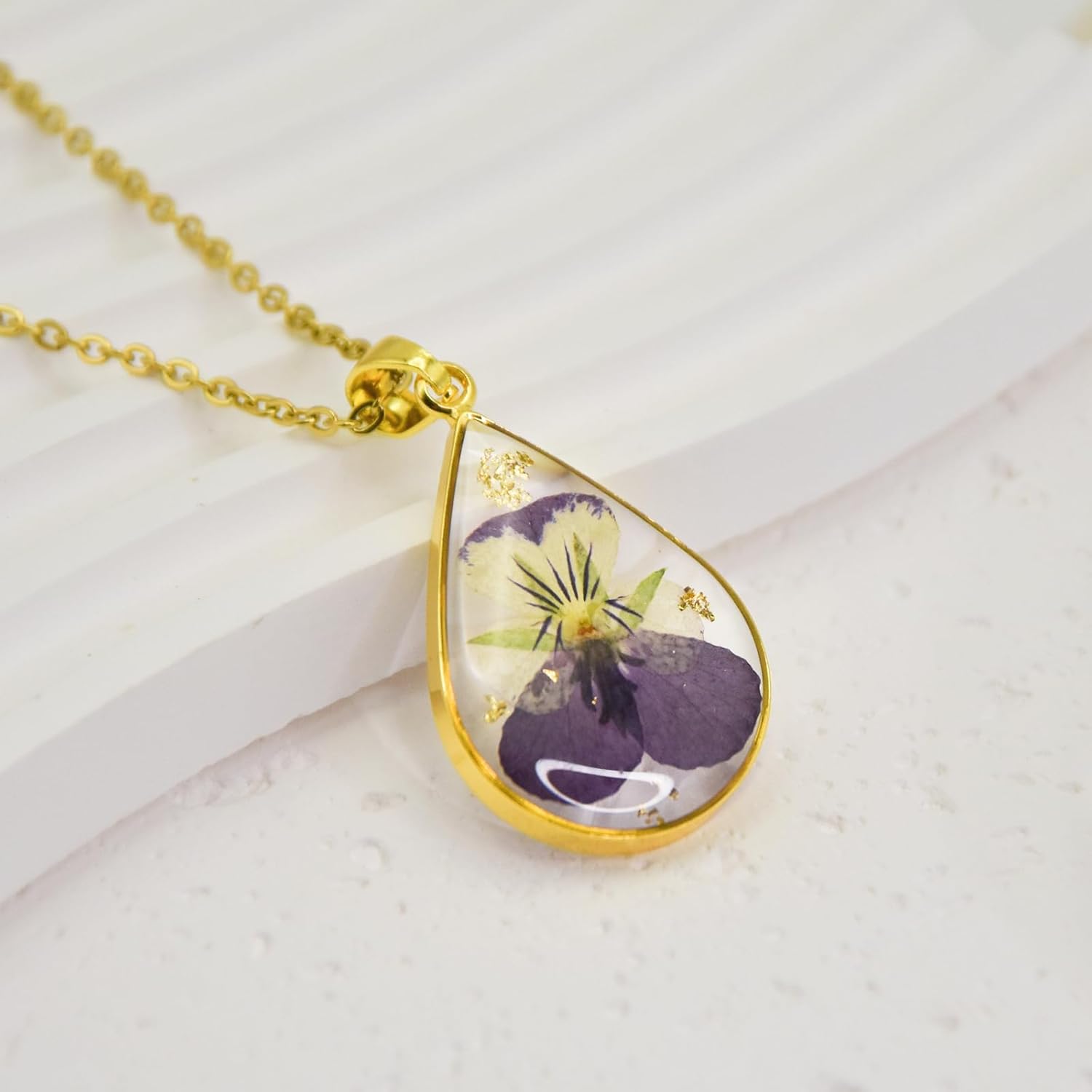 Pressed Flower Necklace,Personalized Handmade Necklace,Birth Flower Necklace For Women,Unique Resin Flower Necklace,Perfect Gifts For Birthday,Party, Christmas-18 - Image 5