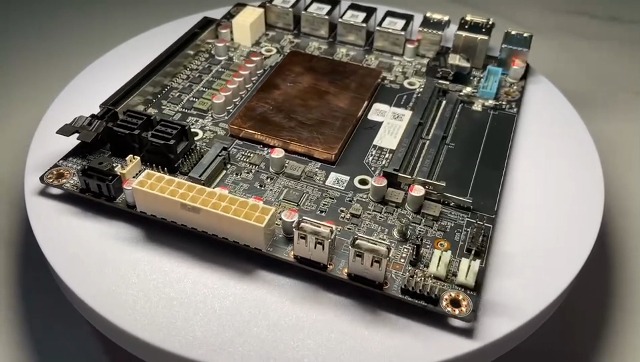 Hanaさま専用 Amazon.com: NAS Motherboard AMD Ryzen 7 8845HS, Firewall VPN