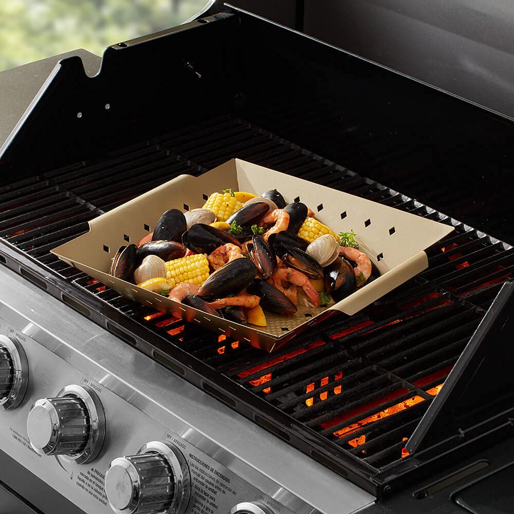 Mr. Bar-B-Q - Vintage Gold Embossed Wok