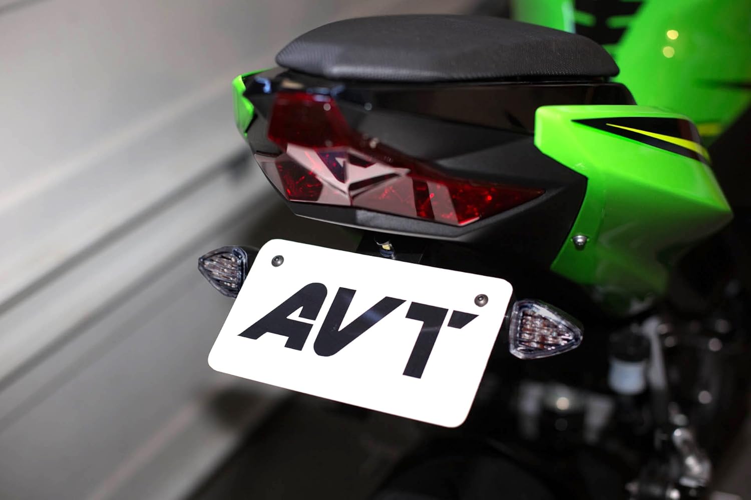 AVT Ninja Ninja 500 / z500 / 400 / z400 Fender Eliminator NI Kit 2018-2026 - SMOKE FLUSH LED Turn Signals Tidy Tail