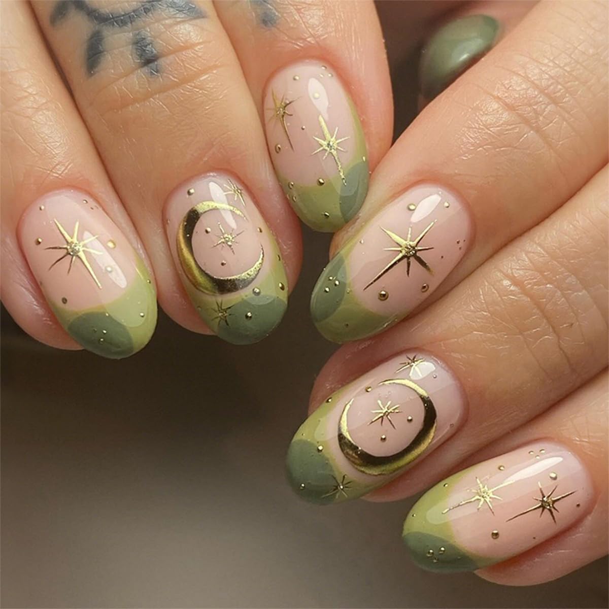 Green French Tip Press on Nails Medium Short Fake Nails Oval Shape Glue on Nails Glossy Green False Nails with Stars Mood Designs Cute Artificial