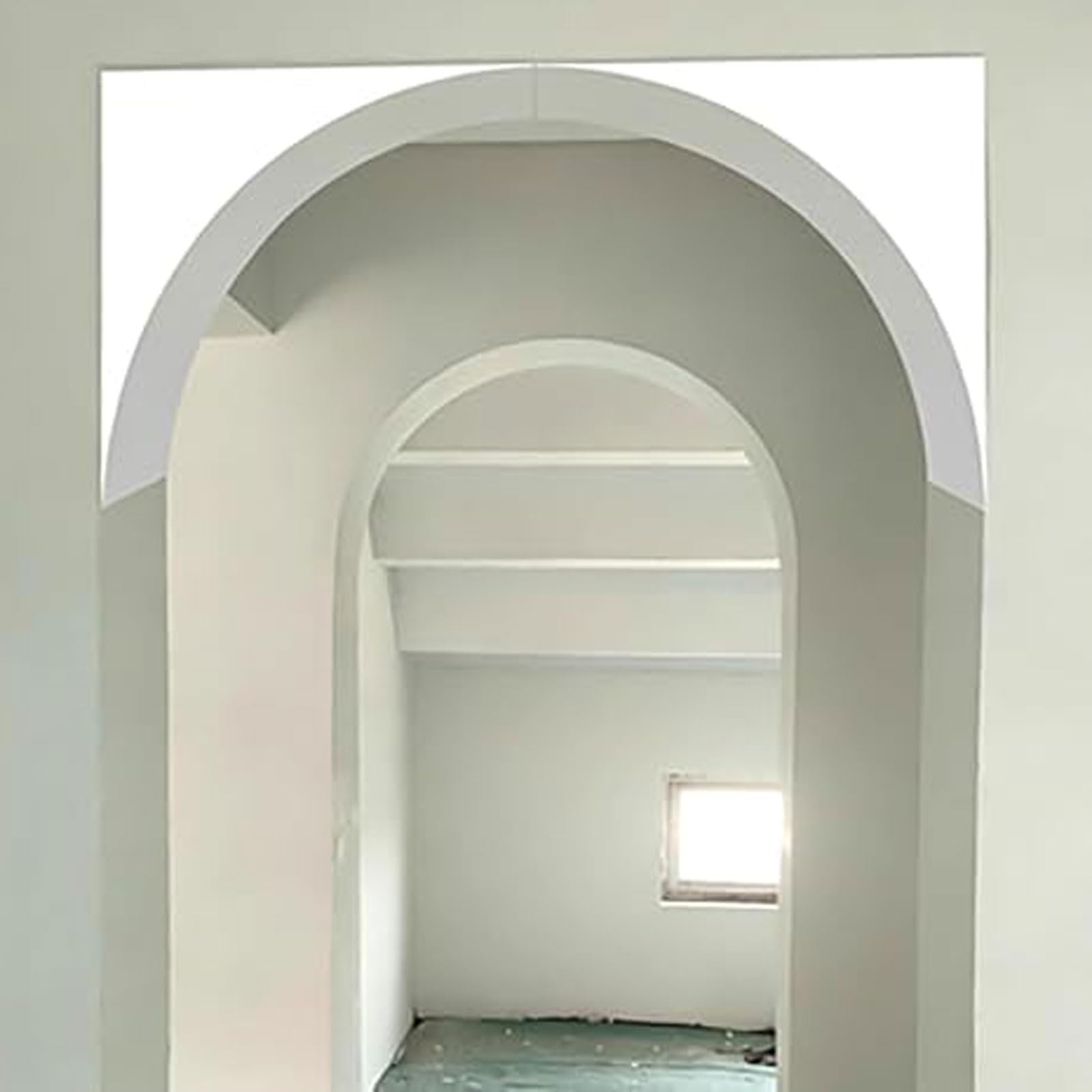 Moulure demi-cercle pré-courbée pour sublimer le passage du salon au balcon