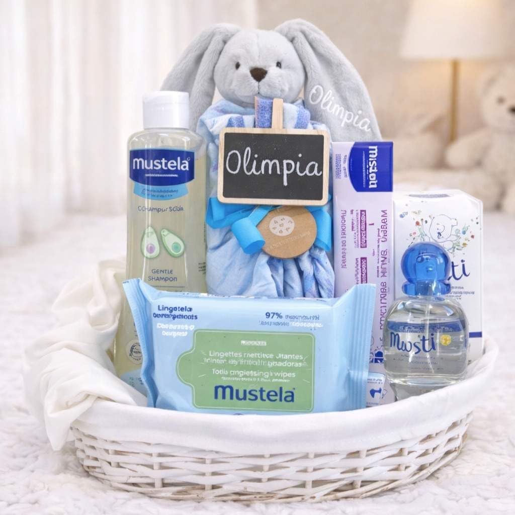 Canastilla Bebé Musti Estrellas - Set de Regalo de Nacimiento Personalizado con cesta de Mimbre