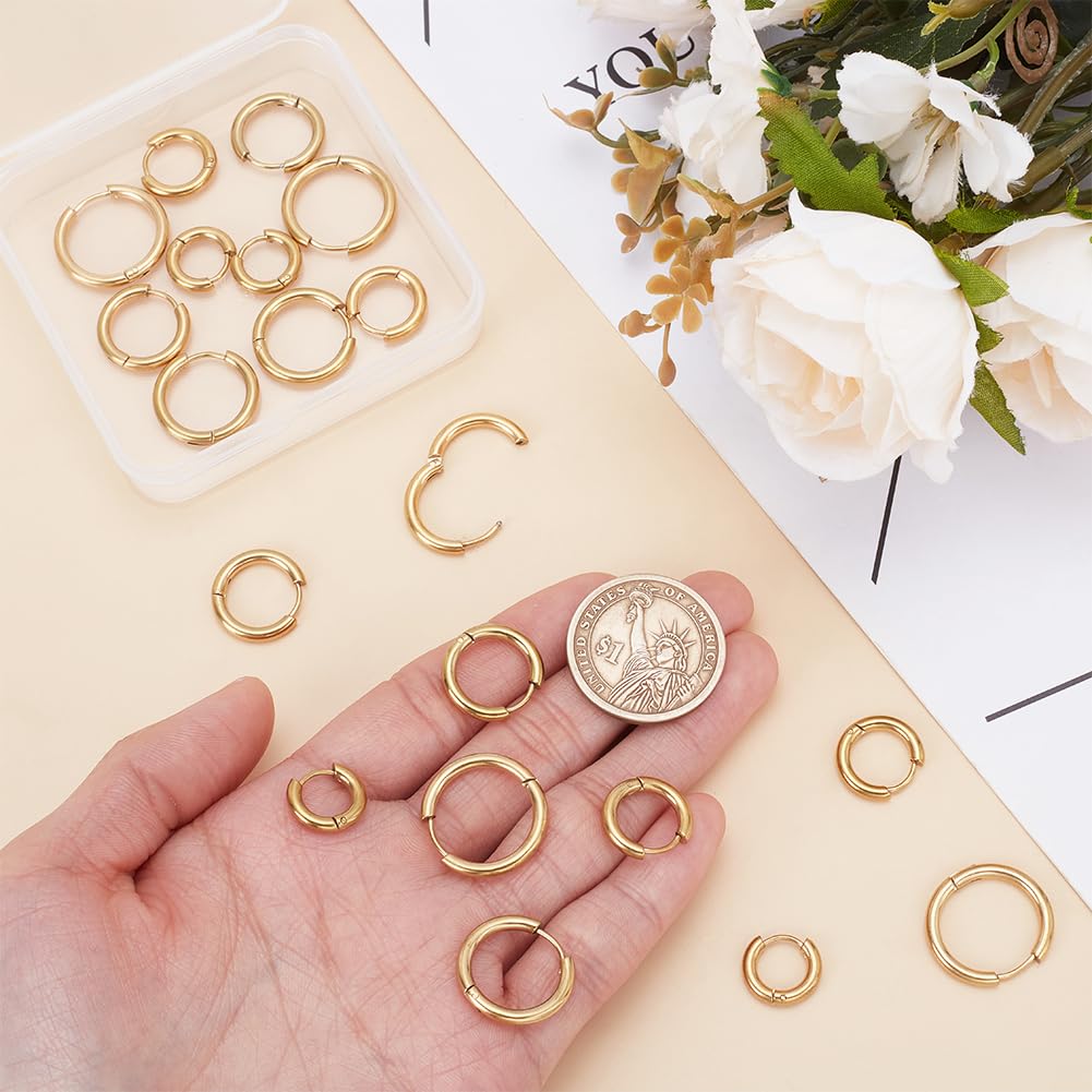 UNICRAFTALE 12 Paia 6 Misure Orecchini Huggie Orecchini A Cerchio in Oro in Acciaio Inossidabile Ipoallergenico Spilla da 1x0.7 mm Orecchini A Cerchio da Piccoli A Grandi Set Earwires Componenti
