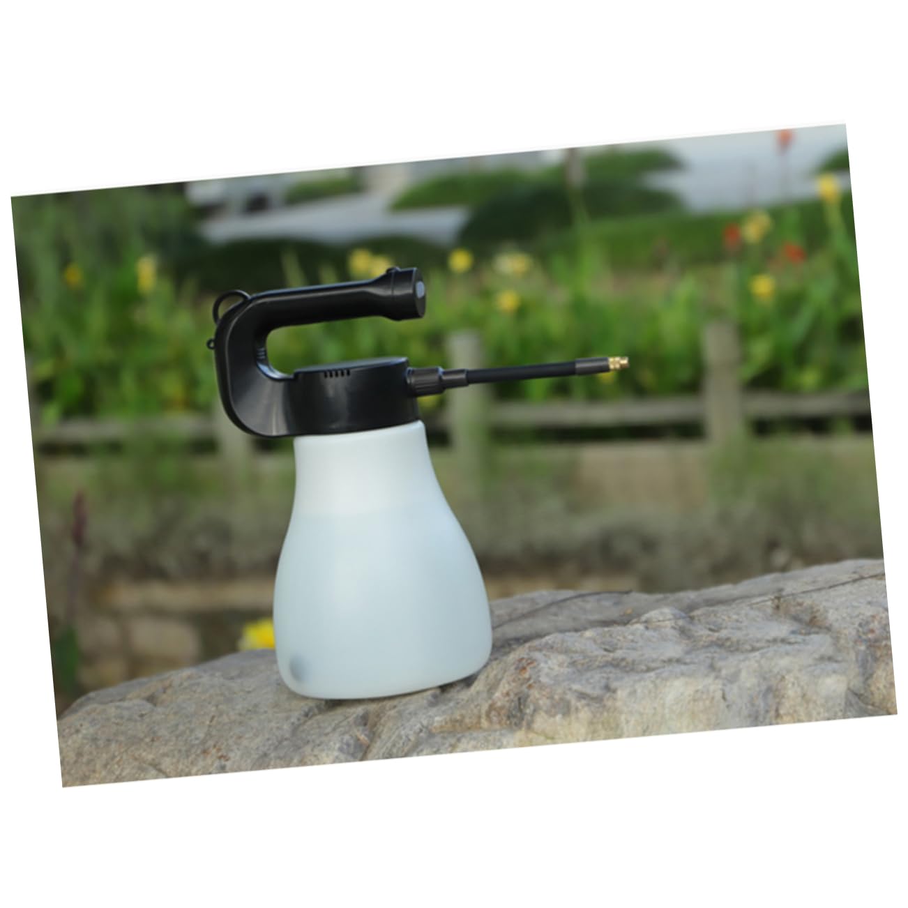 3-Liter Elektrosprühgerät Kunststoff Kupfer USB Ladefunktion | Automatische Zerstäubung, Weißes Gehäuse, 1 Stück, für Pflanzen, 3l Fassungsvermögen