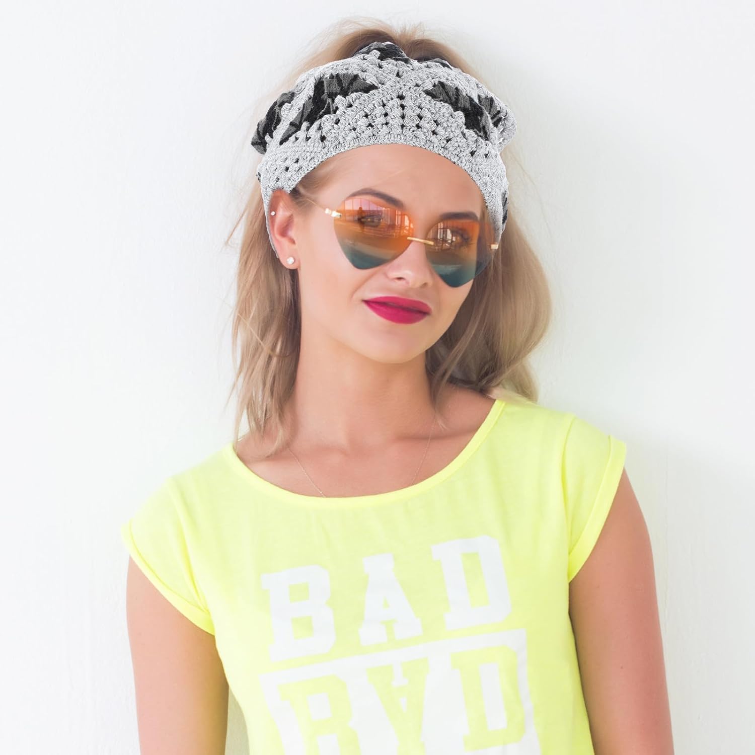 Gothic Crochet Headbands Cotton Knit Triangle Headband Greyscale Winter Style Head Scarf Christmas Vintage Crochet Hair Styling Decor Bat Pattern Bandana for Women - Image 6