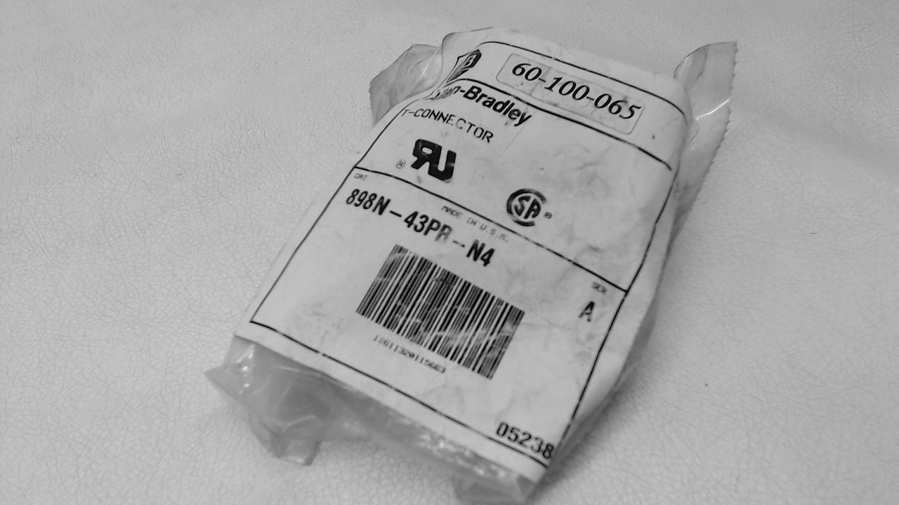 Allen Bradley 898N-43PB-N4 T conector de puerto de 4 pines macho/hembra