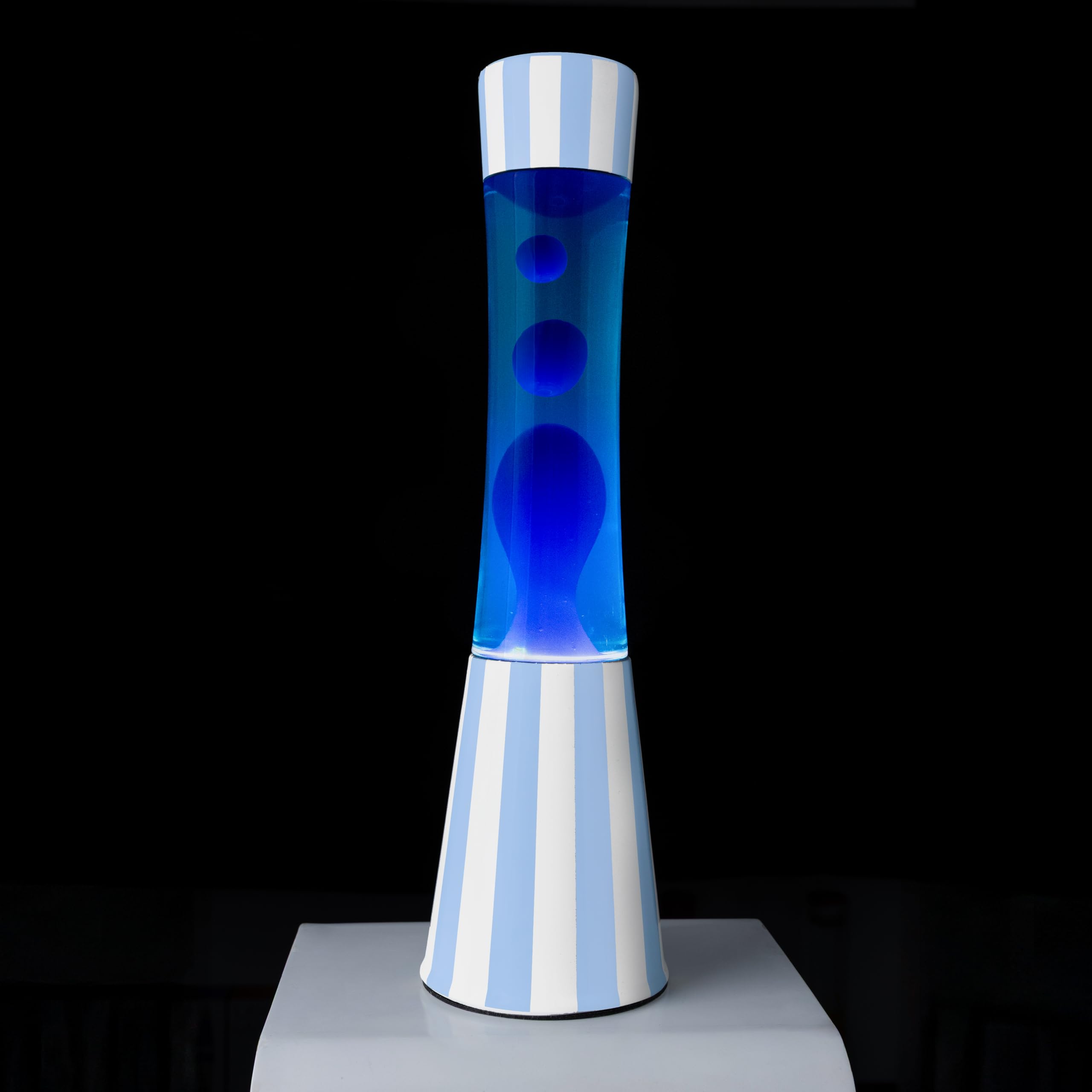 Fisura – Lampe à lave bleue. Lampe décorative relaxante au design original pour maison ou bureau, base à rayures, liquide et lave bleus, ampoule de rechange incluse, 11 x 11 x 39,5 cm