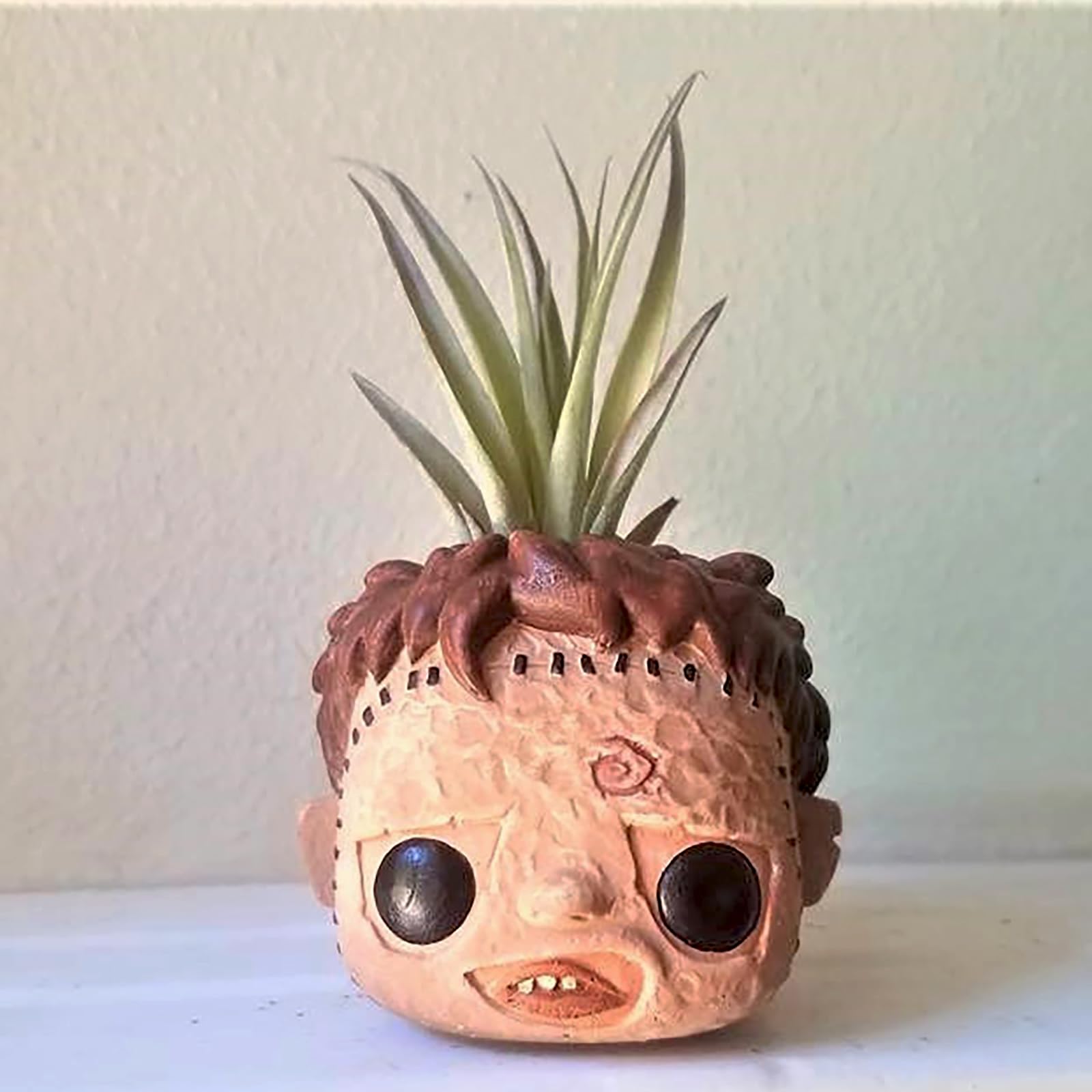 Horrorfilm-Pflanzgefäß Aus Kunstharz – Gruseliger Totenkopf, 9,9x9,9x10,9 Cm, Mit Drainageloch, Perfekt Für Sukkulenten & Deko