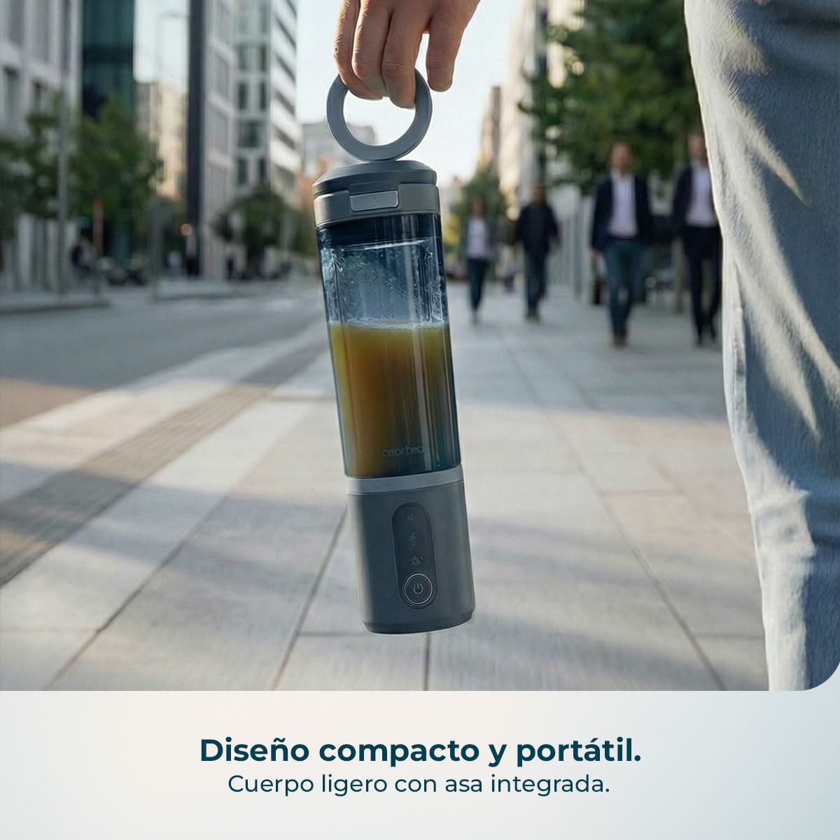 Cecotec Batidora de Vaso Individual Power Titanium Shake2Go Dark. 180W, Vaso Tritan 600ml Libre BPA, 3 Programas Automáticos, Diseño Compacto y Portátil, Smoothies Listos para Llevar — view 3