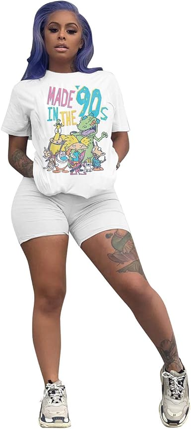 Amazon.com: THLAI Conjunto de dos piezas para mujer, conjunto de ropa  deportiva de verano, camiseta estampada y pantalones cortos entallados :  Ropa, Zapatos y Joyería