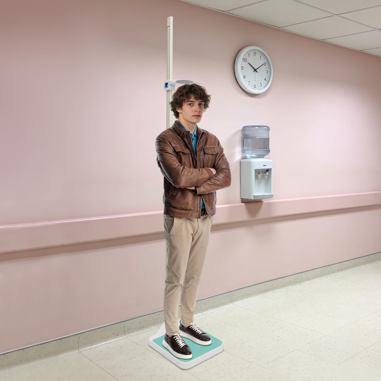Stadiometro medico digitale, bilancia pesapersone con misurazione, indicatore LED e funzione vocale, 3-180 kg, 10-220 cm, divisione 0,05 kg, precisione 0,1 cm, per cliniche, palestre, scuole