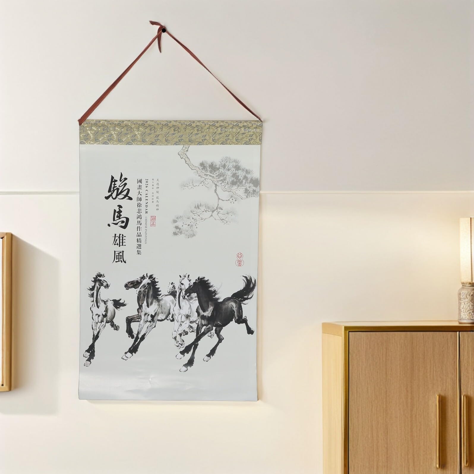 Calendario Cinese a Rotolo 2026 Anno del Cavallo Calendario da Parete Feng Shui con Fasi Lunari Planner Mensile Artistico in Stile Scorrimento per Casa e Ufficio