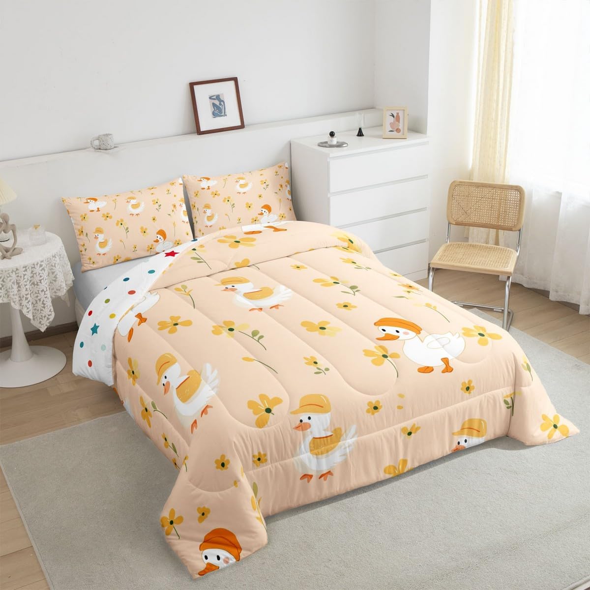 Erosebridal Floral Goose Queen Comforter Set Teen Girls Cartoon White Ducks Bedding Set Groovy Flowers Down Comforter Rustic Farmhouse Decor Quilt Set,Cute Decor for Bedroom,Yellow