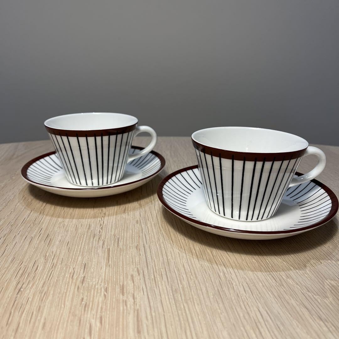 値下げ⭐️グスタフスベリ カップ＆ソーサー2客とお皿2枚のセット