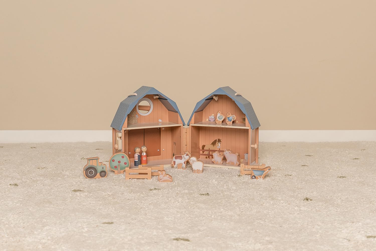 Little Dutch Bauernhof Puppenhaus aus Holz tragbar und aufklappbar mit viel Zubehör und Spielfiguren Tiere - Little Farm