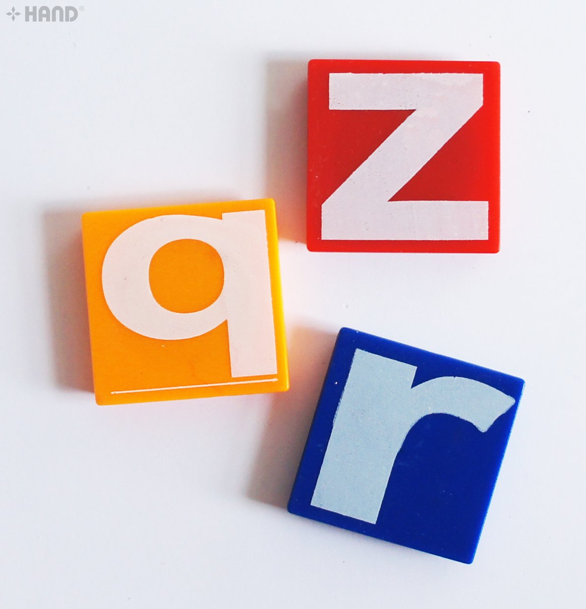 CT-6622 Grand Couleurs Fortes Assirted Magnetic Lieu Cas Alphabet Lettres majuscules - 3.5cm
