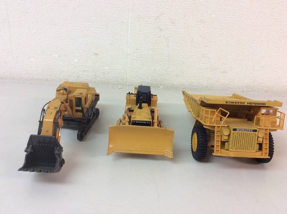 Amazon.co.jp: KOMATSU コマツ ミニカー ローディングショベル