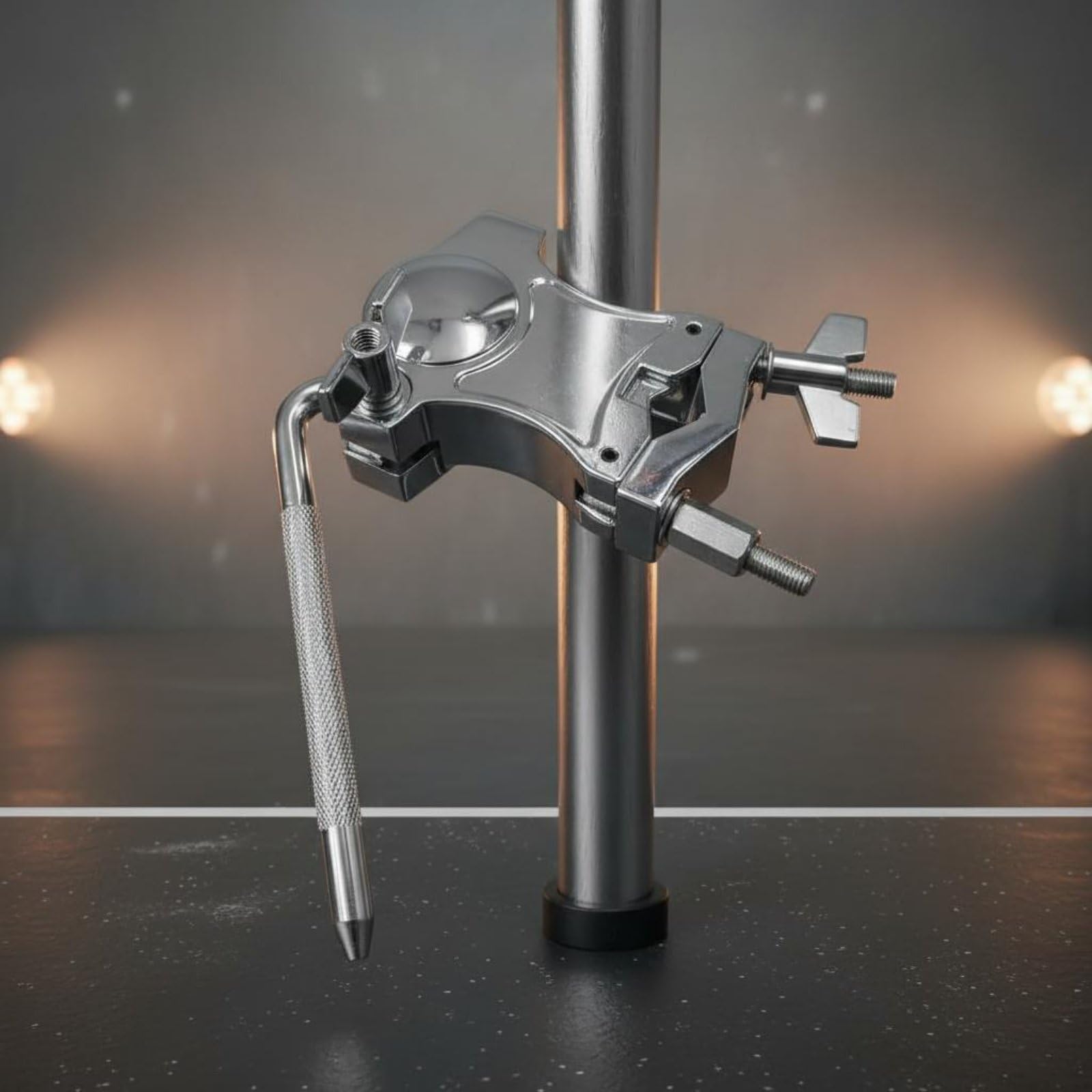 Pince pour Montage Tom en Alliage Zinc avec Poignée à Rotation Complète et Finition Électrolytique pour Résister à L Usure Adaptée aux Concerts à Haute Énergie et Studios Production Sonore