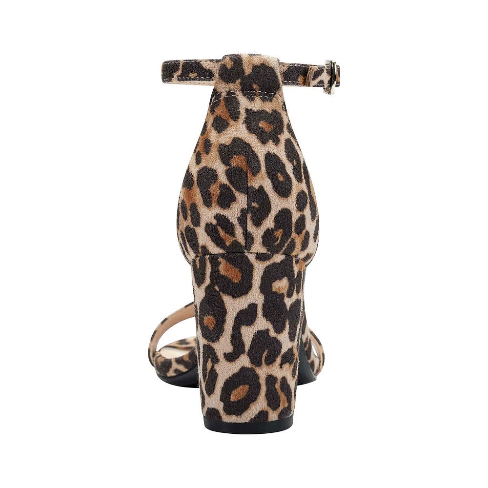 BandolinoFootwear Women's Armory Pump Shoes