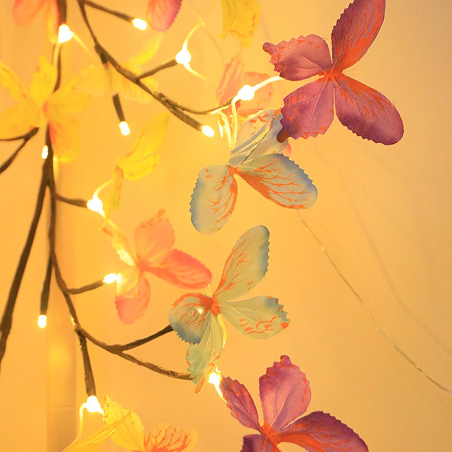 Gresoinc 230 cm 144 LED Schmetterling Blüte Baum Zweige Lichter für Wand, USB-betrieben, 8 Modi, warmweiße Lichterkette mit Fernbedienung, Timer, dimmbar, flexibel, Weidenranke, Blumenmuster