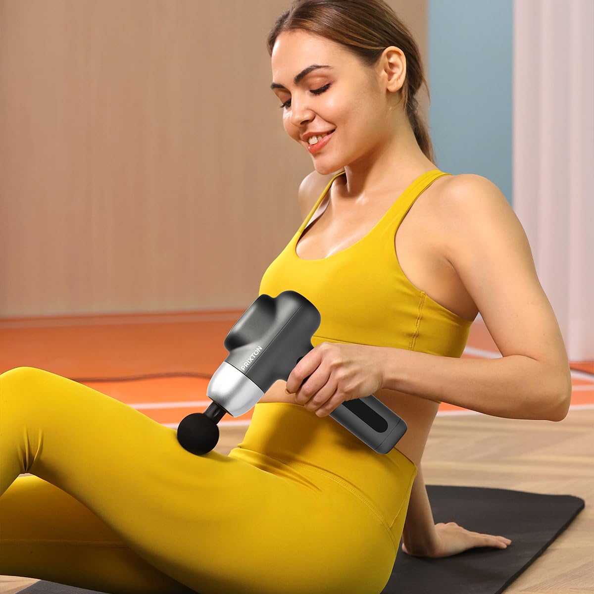 PRIXTON Pistola Masajeadora Titan MGF300 para Masaje Muscular Fitness y Terapia Física, 5 Velocidades, 4 Cabezales, 2600 rpm, Potencia 75W, Diseño Inalámbrico y Ligero, Maletín incluido