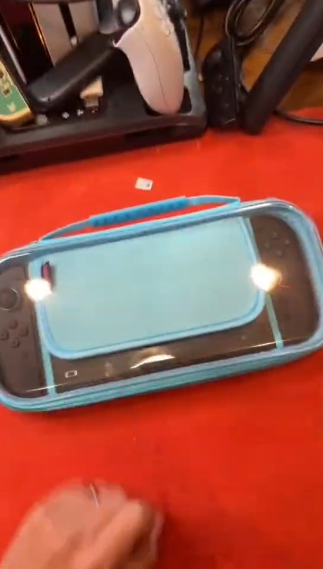 NintendoSwitch本体　ソフト2本　クリアケース　キャリーバッグ Amazon.co.jp: Gearsir 【令和7年新登場】Switch2対応 ケース