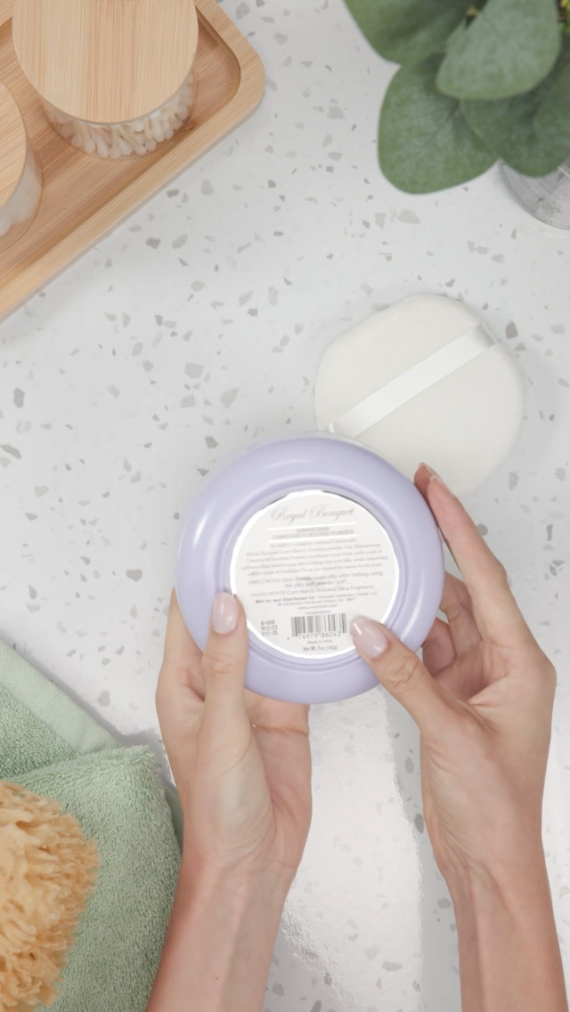 NORELL N PERFUMED DUSTING POWDER 香水 Amazon.com: R-NEU Body Powder for Women with Powder Puff, 100