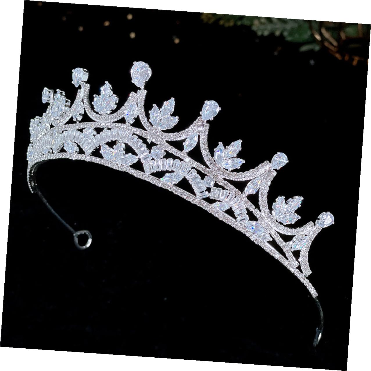 Ipetboom Hochzeitskrone Damen Zirkonia Brautkrone Haarschmuck Leicht und Langlebig für Frauen und Mädchen Braut Haarreif Stirnband Party Geschenk