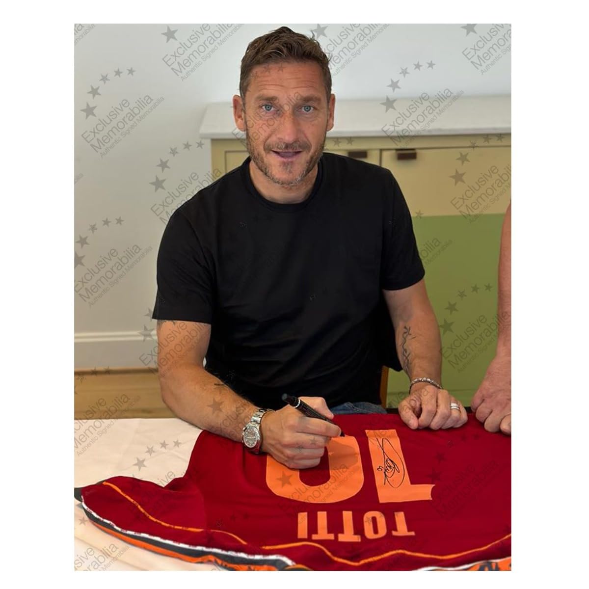 Exclusive Memorabilia Francesco Totti Signed1998-99 Soccer Jersey. Icon Frame
