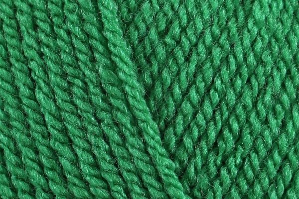 Stylecraft Special DK - Kelly Green (1826), Single 100g Ball, Popular Knitting & Crochet Yarn, 100% Acrylic, 295 Metres