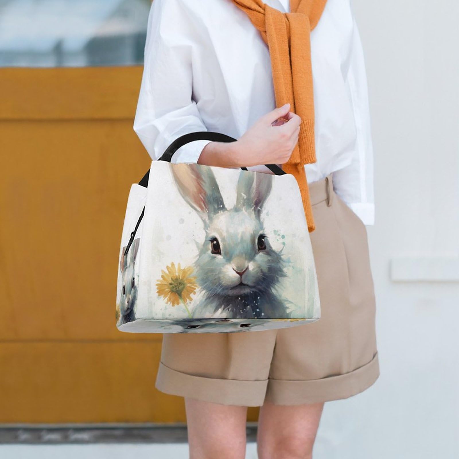 Amazon｜花を持つウサギ ランチバッグ お弁当 保温 保冷バッグ