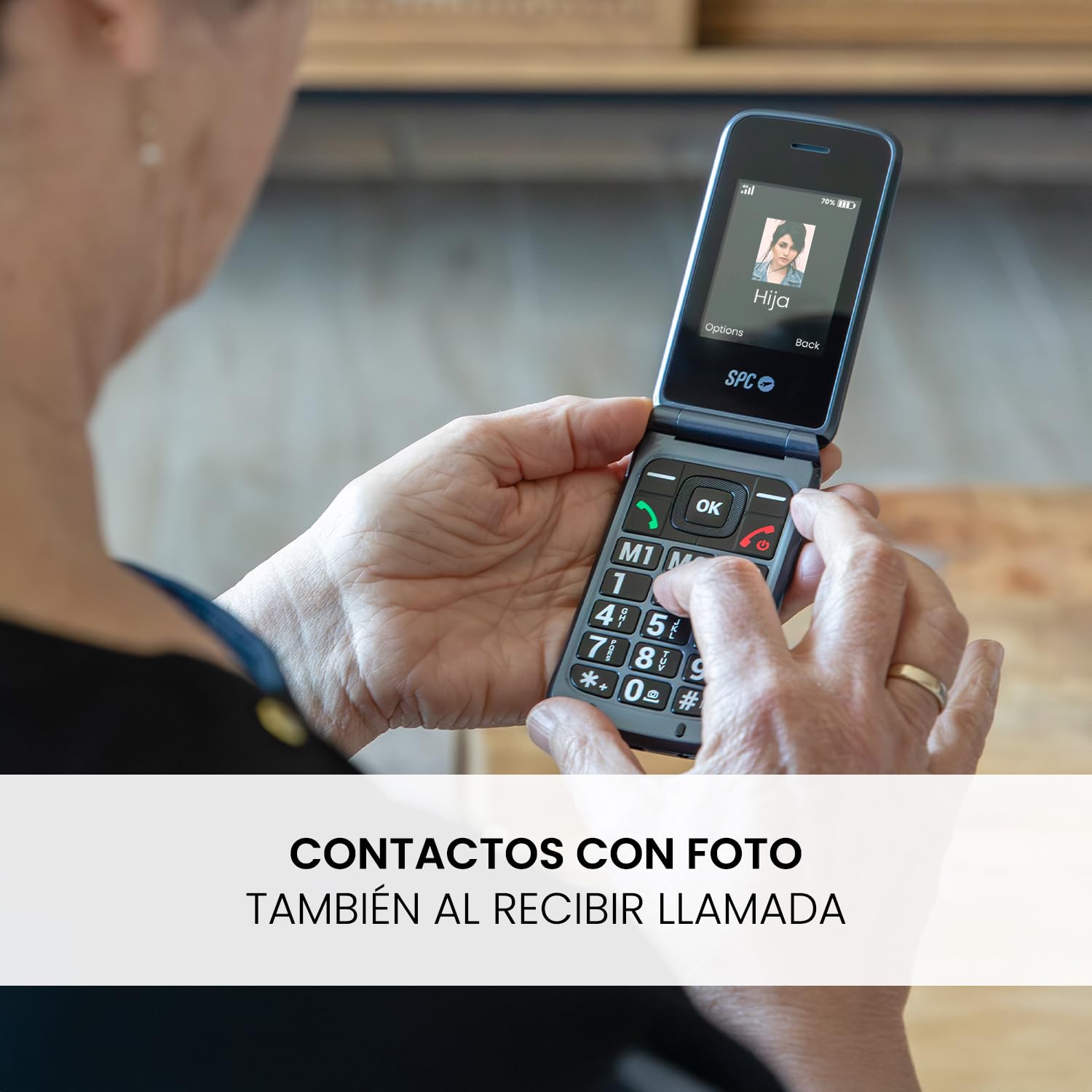 SPC Stella 3 - Teléfono móvil para Mayores con Tapa y 4G | Menú y Teclas Grandes | Botón SOS, configuración remota, Compatible audífonos y Volumen 103dB | Base de Carga y 3 memorias directas, Negro
