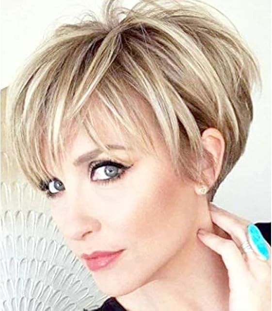 Queentas Short Blonde Wigs for Women Pixie Cut Layered Short Wig with Fringe Synthetic Hair for Ladies Wigs from UK(Mixed Blonde)