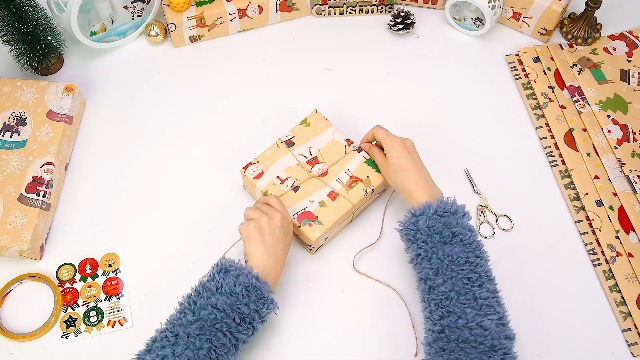 FullJoyHut Ensemble 6 Feuille Papier Cadeau De Noël Papier D