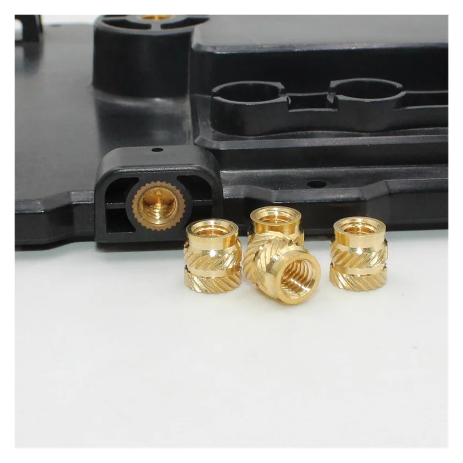 Gewindebuchsen Einsteckmuttern, 900/550/200 Stück, M2/M3/M4/M5/M6, Messing-Gewindeeinsatz, gerändelte Kupfermutter for Bedrucken von Kunststoffkomponenten für Druckteile(900pcs-pack,M3x L8x OD4.2)