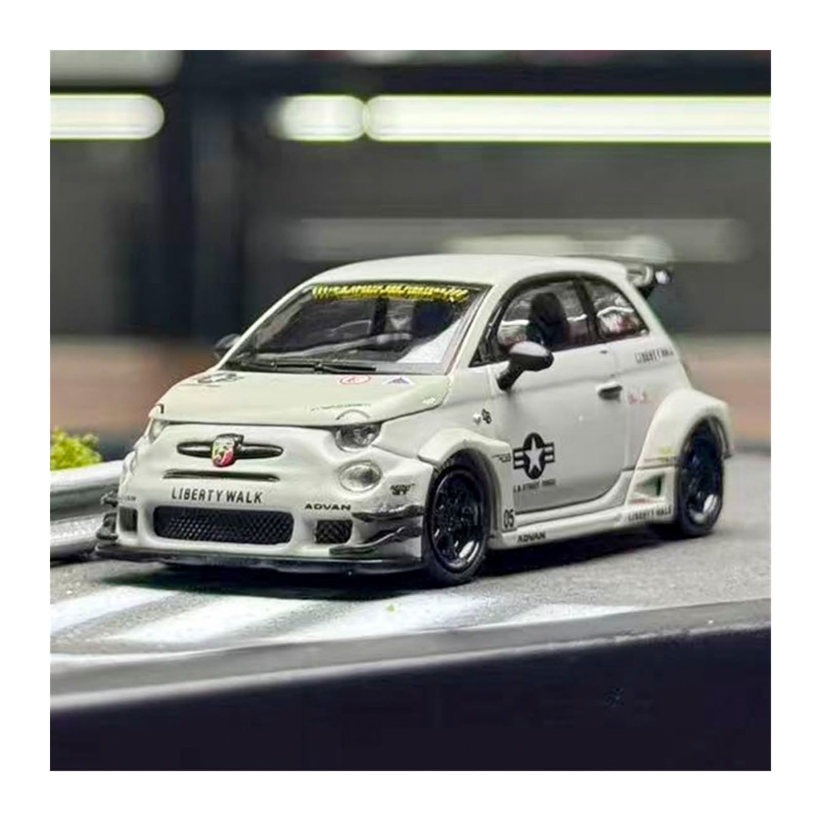 Metallo Scala Replica 1 64 Per #1064Fiat Abarth 595 LBWK Modello Di Auto In Lega Da Collezione Decorazione Tavolo Hobby Veicoli Giochi Set
