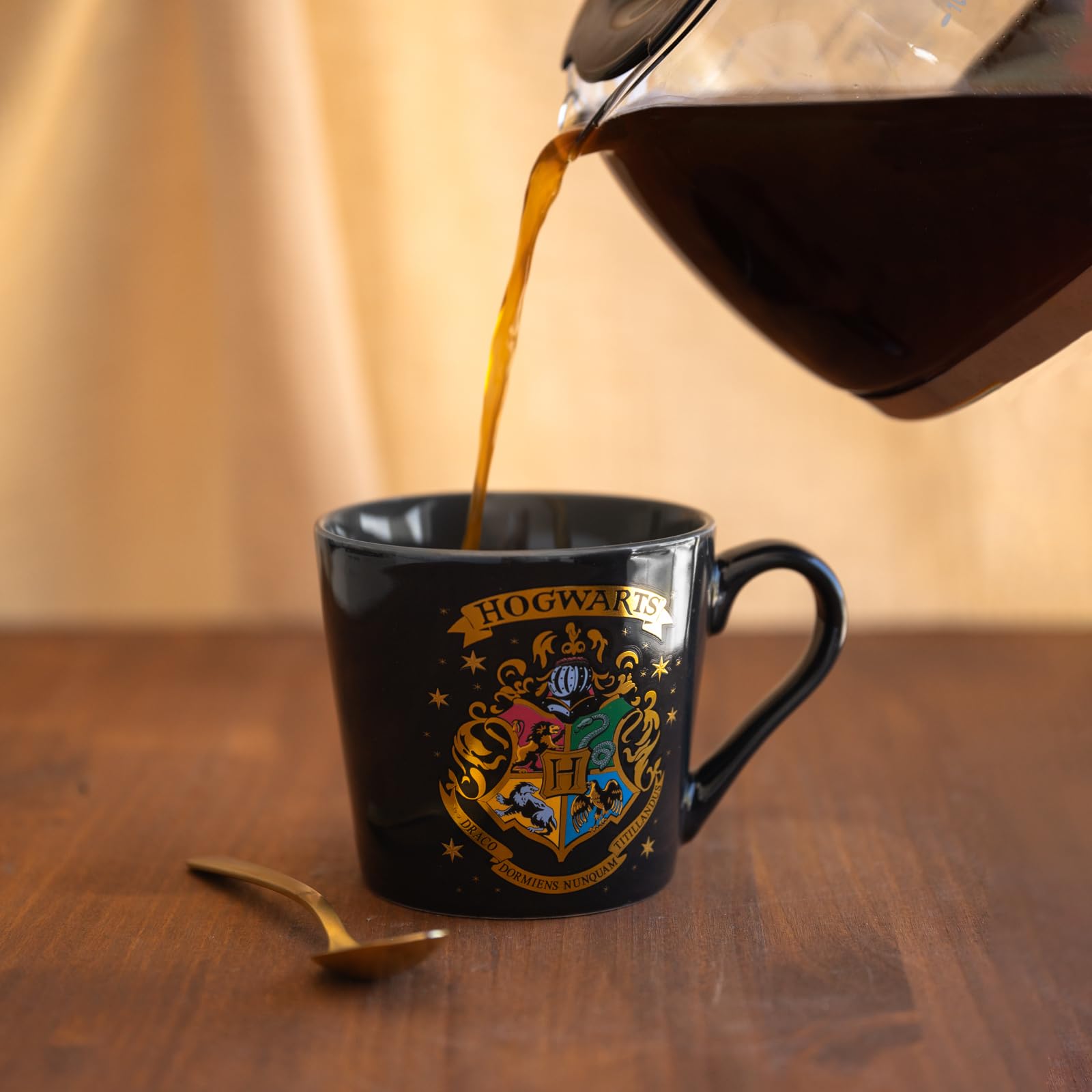 Grupo Erik Ceramic Mug - Harry Potter Merchandise, Hogwarts, 444 ml - Image 4