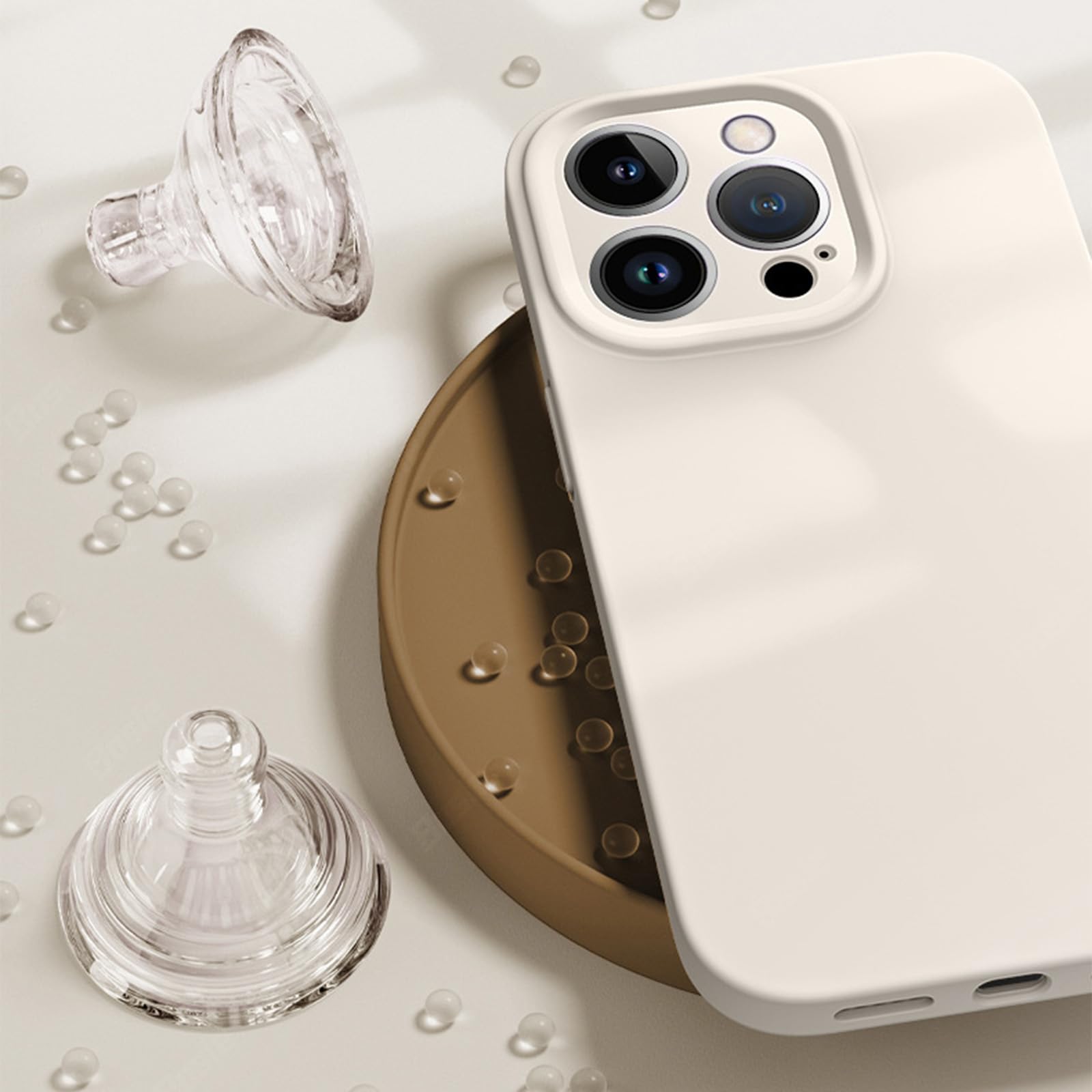 LXURY Ultra cienkie etui na iPhone'a 15 Pro Max/15 Pro/15 Plus/15, wysokiej jakości etui z płynnym silikonem z ochroną obiektywu aparatu, miękkie, nie żółknące etui, niebieskie, 38 cm